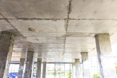 Endüstriyel Bina inşaat sonrası gerginlik site üzerinde çalışıyor