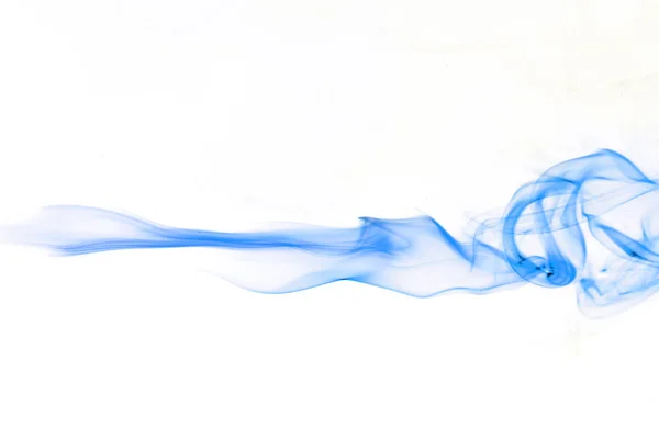 Blå Och Vit Rök Isolerad Vit Bakgrund — Stockfoto