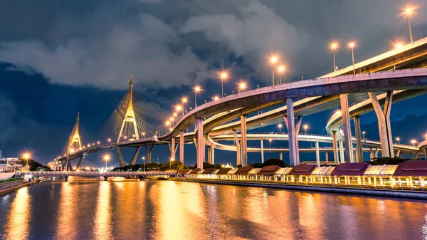 Güzellik Bhumibol köprü görüntü önce alacakaranlık günbatımı bangkok Tayland