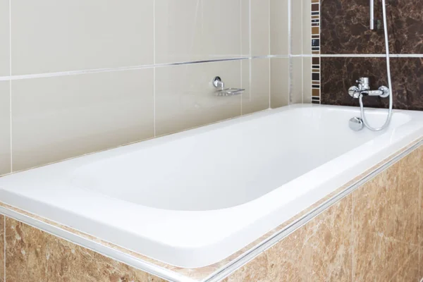 Design Moderno Casa Sfocatura Bagno Vasca Bagno Sanitari Bianchi Bagno — Foto Stock