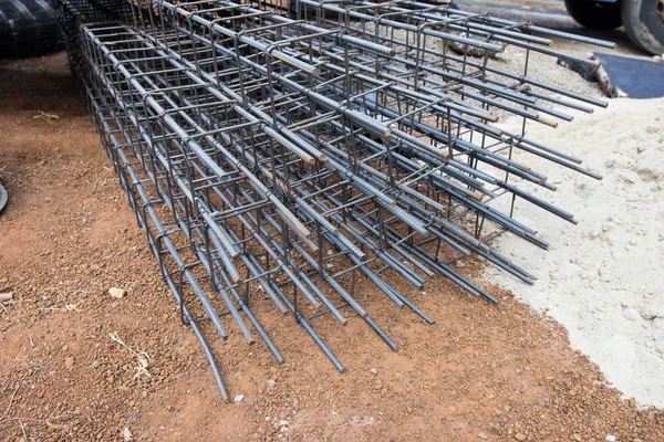 Hazırlık Çelik Direk Inşaat Bağlı — Stok fotoğraf
