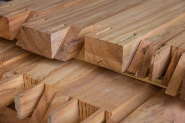 Ahşap kapı kasaları İnşaat.