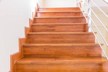 Ev iç boş oda tasarım merdiven beton üst ahşap paslanmaz çelik Küpeşte inşa