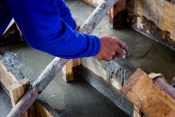 Bina merdiven merdiven beton inşaat alanı altında