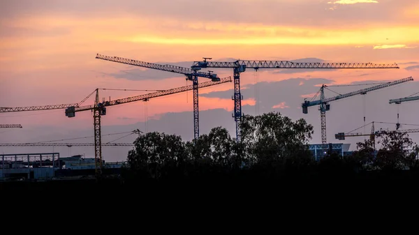 Industrial Building Use Tower Crane Construction Site Background Sunset — Stock Photo, Image