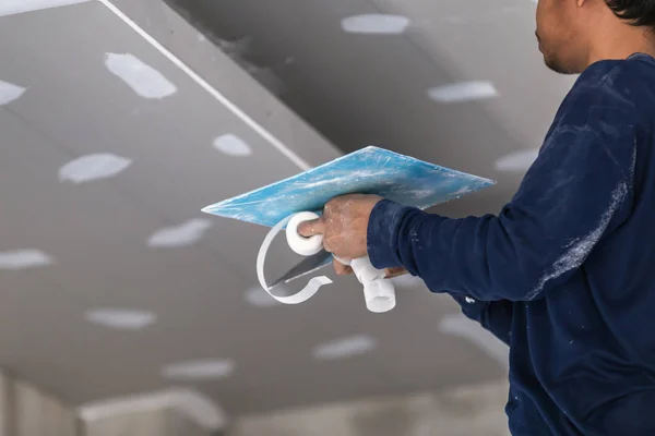 Construction Man Worker Plaster Gypsum Ceiling Interior Build Gypsum Board — Stock Photo, Image