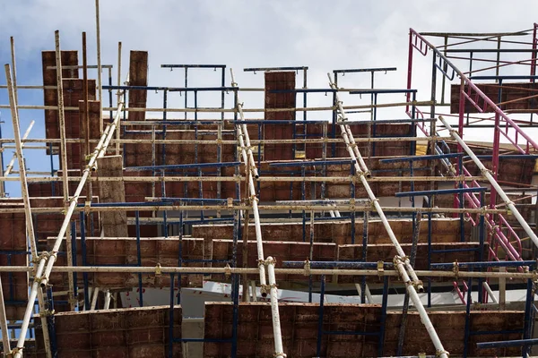 endüstriyel yapı açık iş iskele kullanın