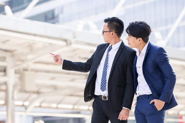 Asian Two Businessmen Happy Working City — Stock Photo, Image