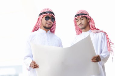 Çalışma planı peper üzerinde şehirde arıyor Arap iş adamı