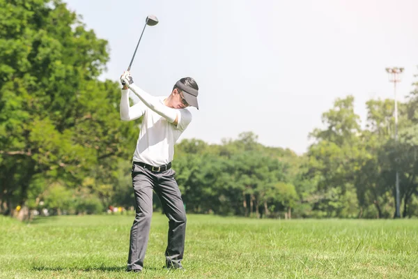 Asiatiska Män Som Spelar Golf Män Spela Golf När Står — Stockfoto