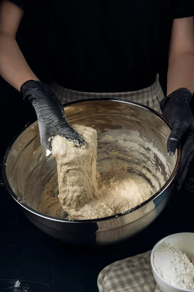 Farina Frumento Pochi Tipi Formaggio Latte Uova Grattugia Preparazione Fare — Foto Stock