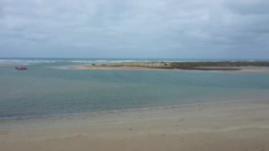 Avustralya 'nın güneyindeki Goolwa bölgesinde Murray Nehri' nin ağzındaki Coorong ve haliçlerin hava görüntüleri.