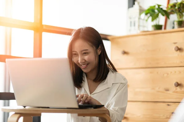 Lifestyle Beautiful Attractive Asian Woman Smile Working Shopping Online Computer — Stok Foto