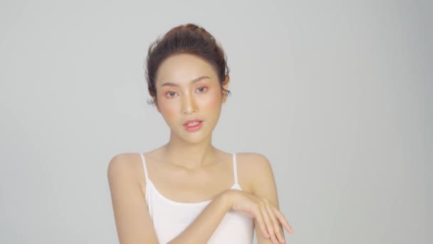 Beautiful Asian Woman Touching Soft Cheek Smile Clean Fresh Skin — Stock Video