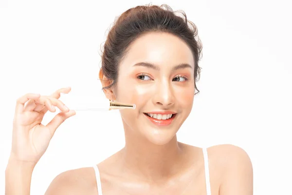 Wanita Asia Muda Yang Cantik Memegang Mewah Putih Senyum Tabung — Stok Foto