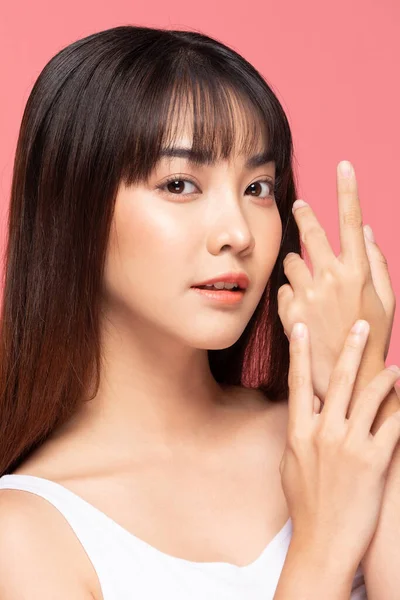 Belle Femme Asiatique Sourire Tenir Main Avec Une Peau Propre — Photo