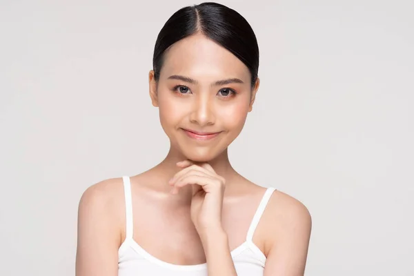Schöne Asiatische Junge Frau Berühren Kinn Lächeln Mit Sauberer Und — Stockfoto