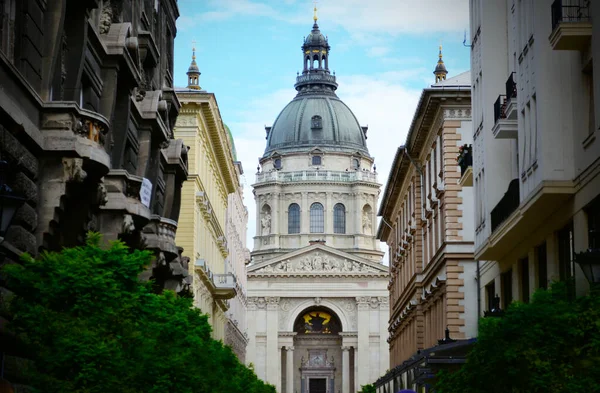 Macaristan 'ın Budapeşte sokakları. Şehrin Panoraması.