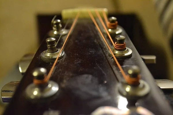 Güzel gitar. Makro fotoğrafçılık. Yakın çekim görünümü