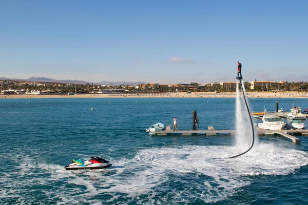 Фуертевентура Іспанія Січня 2019 Людина Робить Акробатики Flyboard Додається Водний — стокове фото