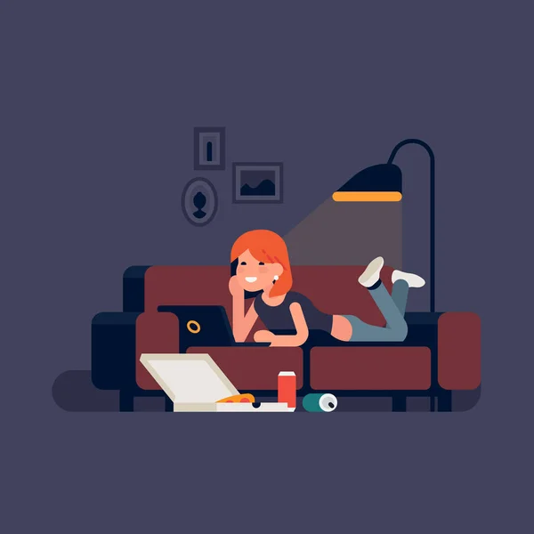 Женщина смотрит фильмы на диване — стоковый вектор