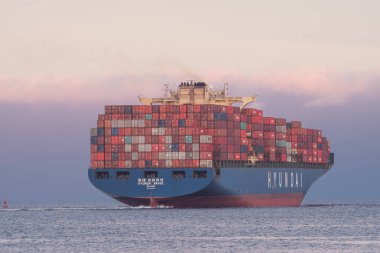 Los Angels Harbor, Ca/Usa: Hyundai Brave konteyner gemisinin görüntüsü 17 Ağustos 2019'da Los Angeles Limanı'ndan boş konteynerlerle ayrılırken görüntülendi.