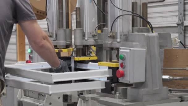 Fönstret För Svetsprocessen Pvc Profil Produktionsteknik För Pvc Fönster Svetsmaskin — Stockvideo