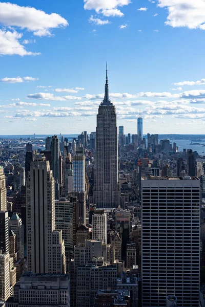  New York silueti. New York Panoraması. Manhattan ufuk çizgisi manzarası. Dünya Ticaret Merkezi 