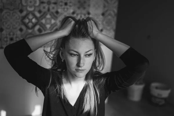 Güzel bir kadının portresi.