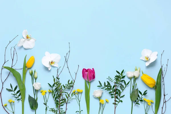 Florale flache Komposition mit Leerraum für einen Text — Stockfoto