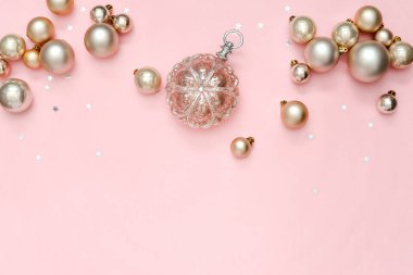 Tebrik metni için boş alan içeren Noel arka planı