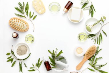 Zeytinyağı doğal kozmetik malzemeleriyle kaplıca konsepti