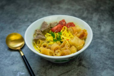 Endonezya geleneksel yemekleri Soto Mie Bogor
