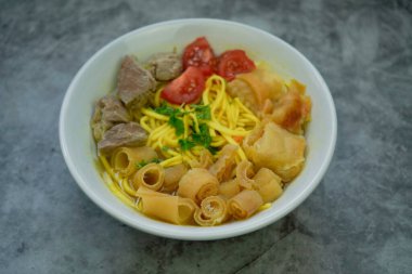 Endonezya geleneksel yemekleri Soto Mie Bogor