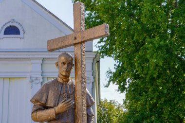 SISAK, CROATIA - 12 Eylül 2020 Piskopos Alojzije Viktor Stepinac 'ın heykeli