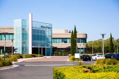 Milpitas, Ca, Amerika Birleşik Devletleri - 21 Mayıs 2018: bir Western Digital Corporation ofis bina. WDC