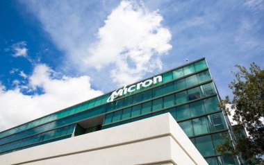 Milpitas, Ca, Usa - 26 Mart 2019: Micron Technology Inc. Yarı iletken cihazlarda, dinamik rastgele erişimli bellek, flash bellek, Usb flash sürücüler, katı hal sürücüleri.
