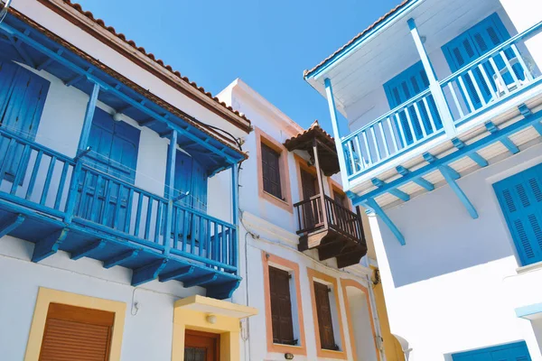 Yunanistan 'ın Oberos Adası' ndaki Klasik Evler