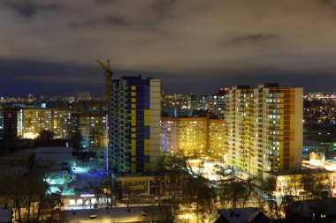 Gece şehri, akşam sokak ışıkları