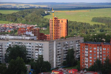 Şehir yukarıdan, binalar ve sokaklar