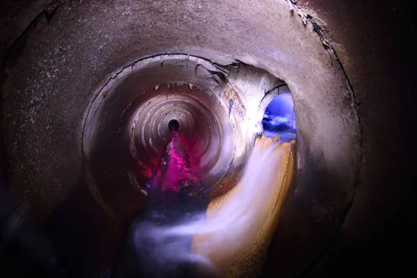 Sistema Alcantarillado Iluminado Por Luces Colores — Foto de Stock