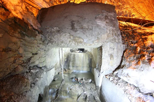 Túnel Subterrâneo Com Paredes Pedra — Fotografia de Stock