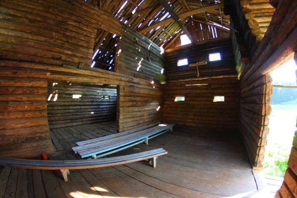 Disposición Una Casa Madera Abandonada —  Fotos de Stock