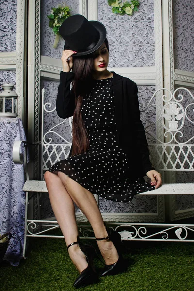 Girl Top Hat Sitting White Bench Girl Polka Dot Dress — Stock Photo, Image