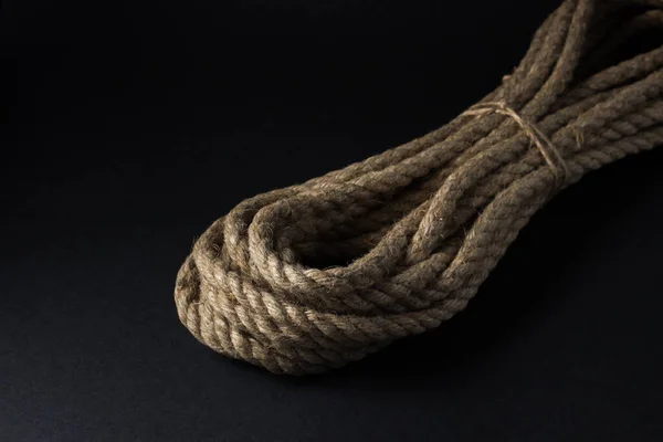 Jute Rope Lies Black Background Bunch Jute Rope — Stock Photo, Image