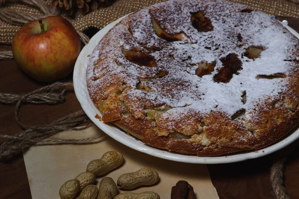 Homemade Pie Apple Pie Sprinkled Icing Sugar Pie Autumn Background — Stock Photo, Image