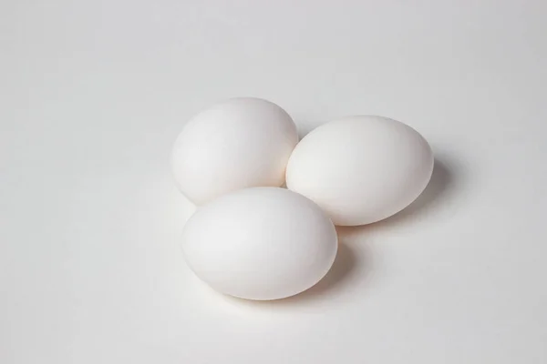 Huevos Sobre Fondo Blanco Huevos Pollo Blancos — Foto de Stock