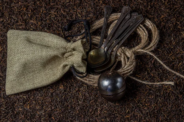 Listový Čaj Hodně Volného Čaje Čajové Lžičky Sáček Čajová Koule — Stock fotografie