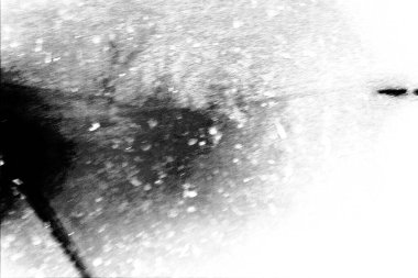 Soyut grunge arkaplanı. Monokrom dokusu. Resim siyah ve beyaz tonları içerir.