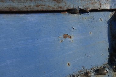 Çizik ve çatlaklarla metal doku